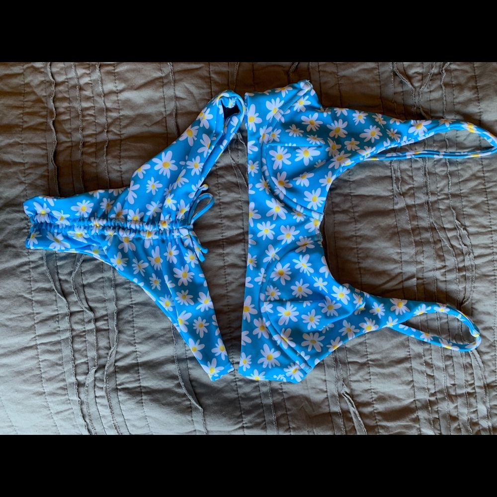 Moana bikini set both size xs